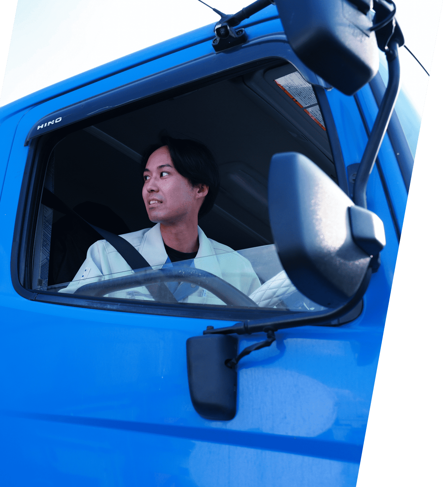 運転している男性社員